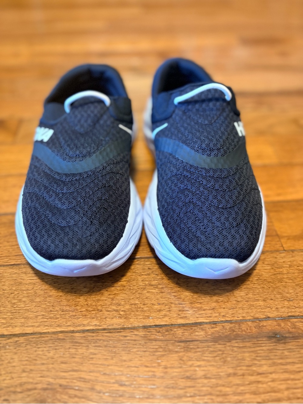 Hoka One One Women 6 Black Slip-On Sneakers with White Sole